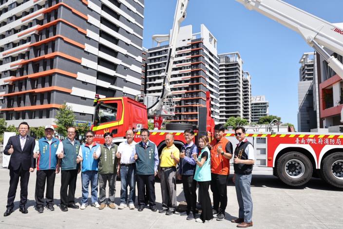 23ef06d7-4634-4158-abe2-c350df183a10710x470.jpg