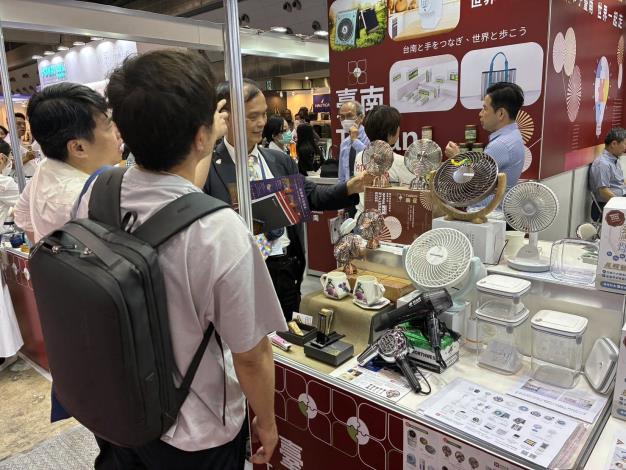 3a111c6d-6326-465a-a45a-84ff97725cd7710x470.jpg
