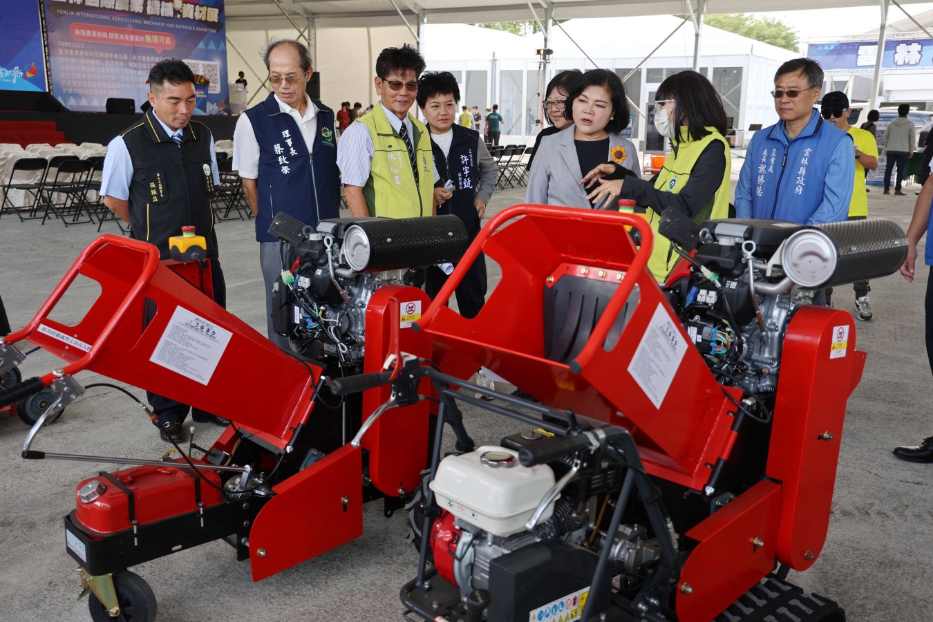 eaa6f9b5-48bb-4e67-864d-9fdc1d0cd62d.jpg