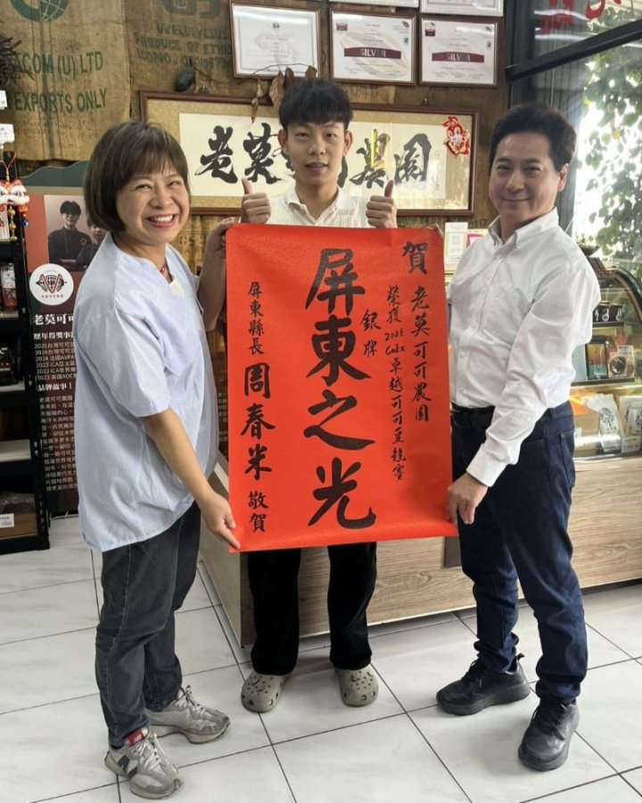 fe987e32-e2c4-4d48-9abe-63681e274c65.jpg