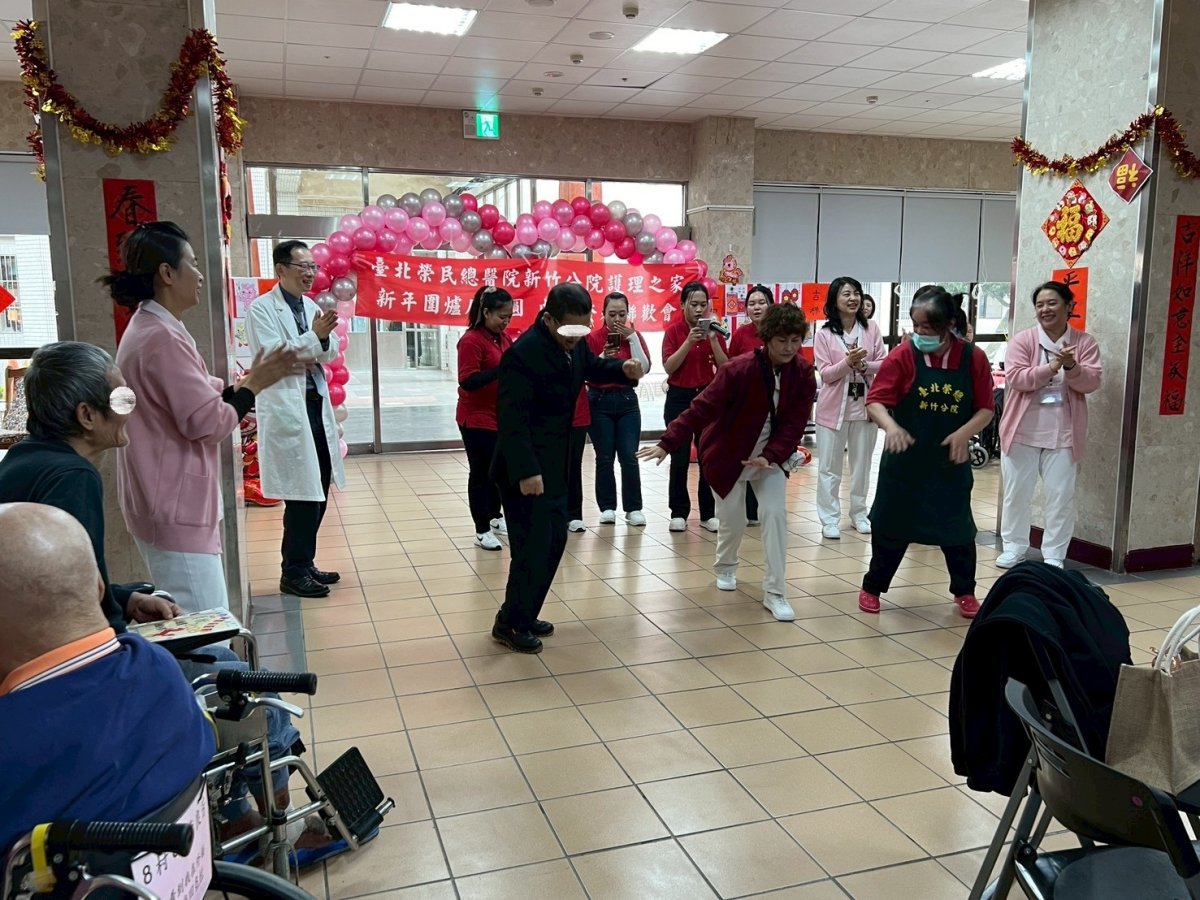 圖3現場洋溢著年節的團圓溫暖與喜慶氛圍.jpg