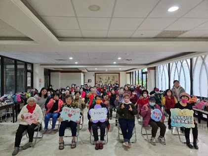 照片一桃園療養院於龍祥里關懷據點辦理蔬適人生蔬食減碳講座_桃療提供.jpg