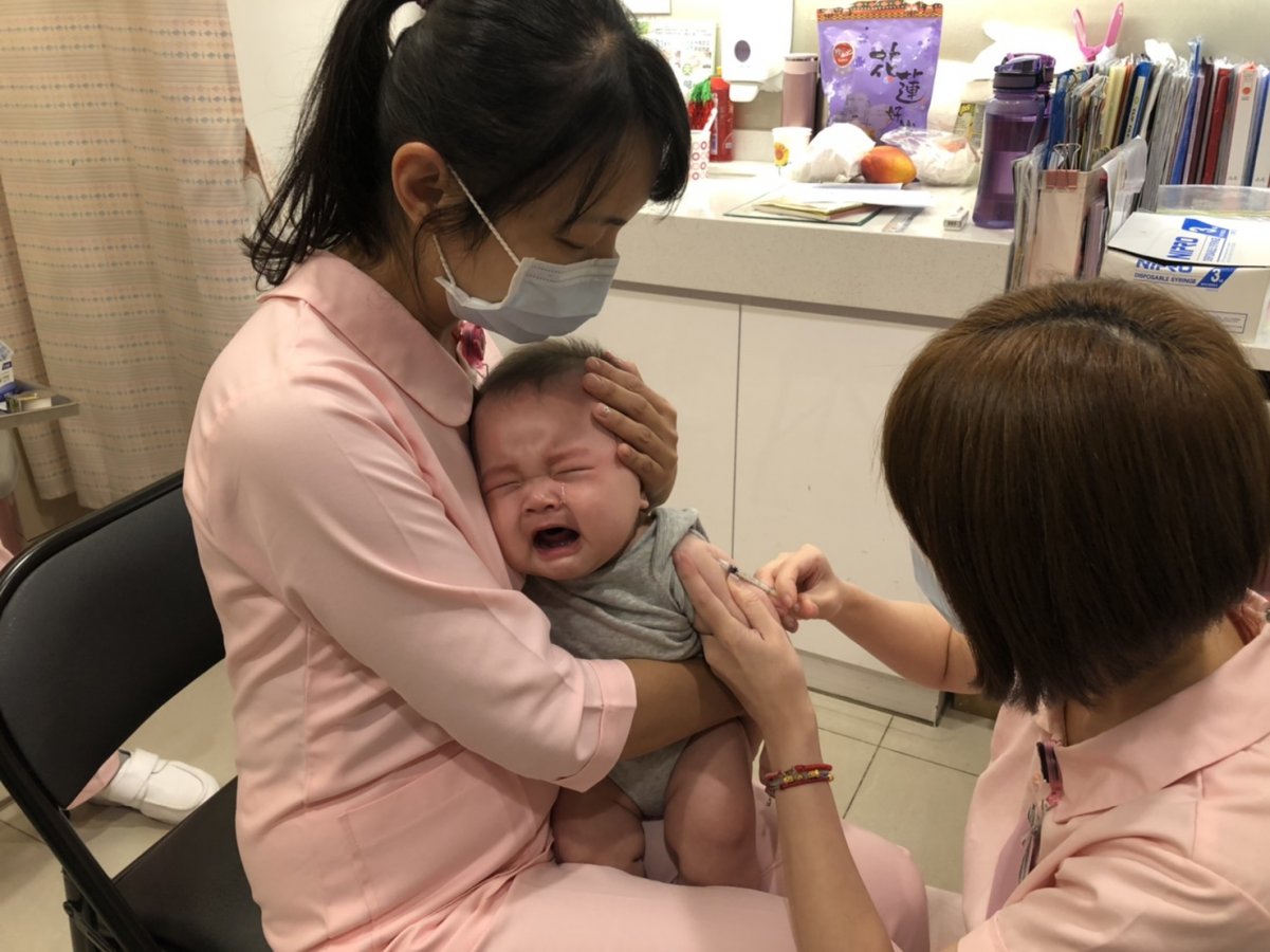 打卡介苗寶寶 淚