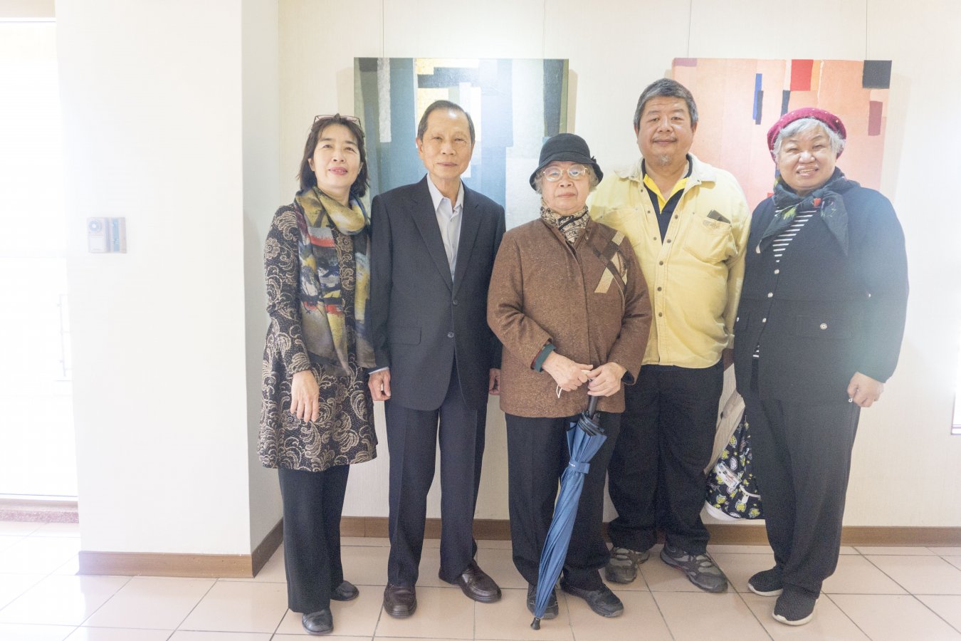 朱俊仁母親陳惠媛中到場分享兒子的創作榮耀 還與萬和宮蕭董事長合影128