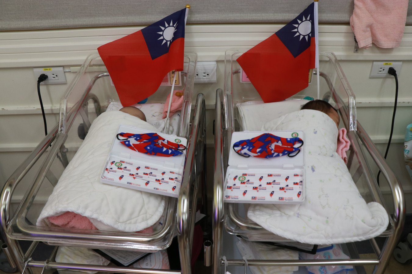 茂盛醫院元旦上午接生第1對試管兄弟檔