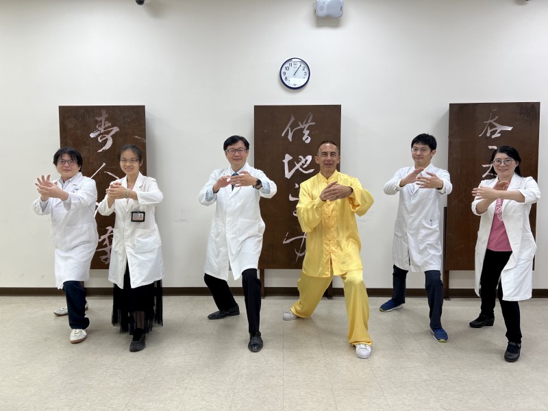 中國醫藥大學團隊進行肌少症中醫日間照護並將太極拳納入運動處方 800