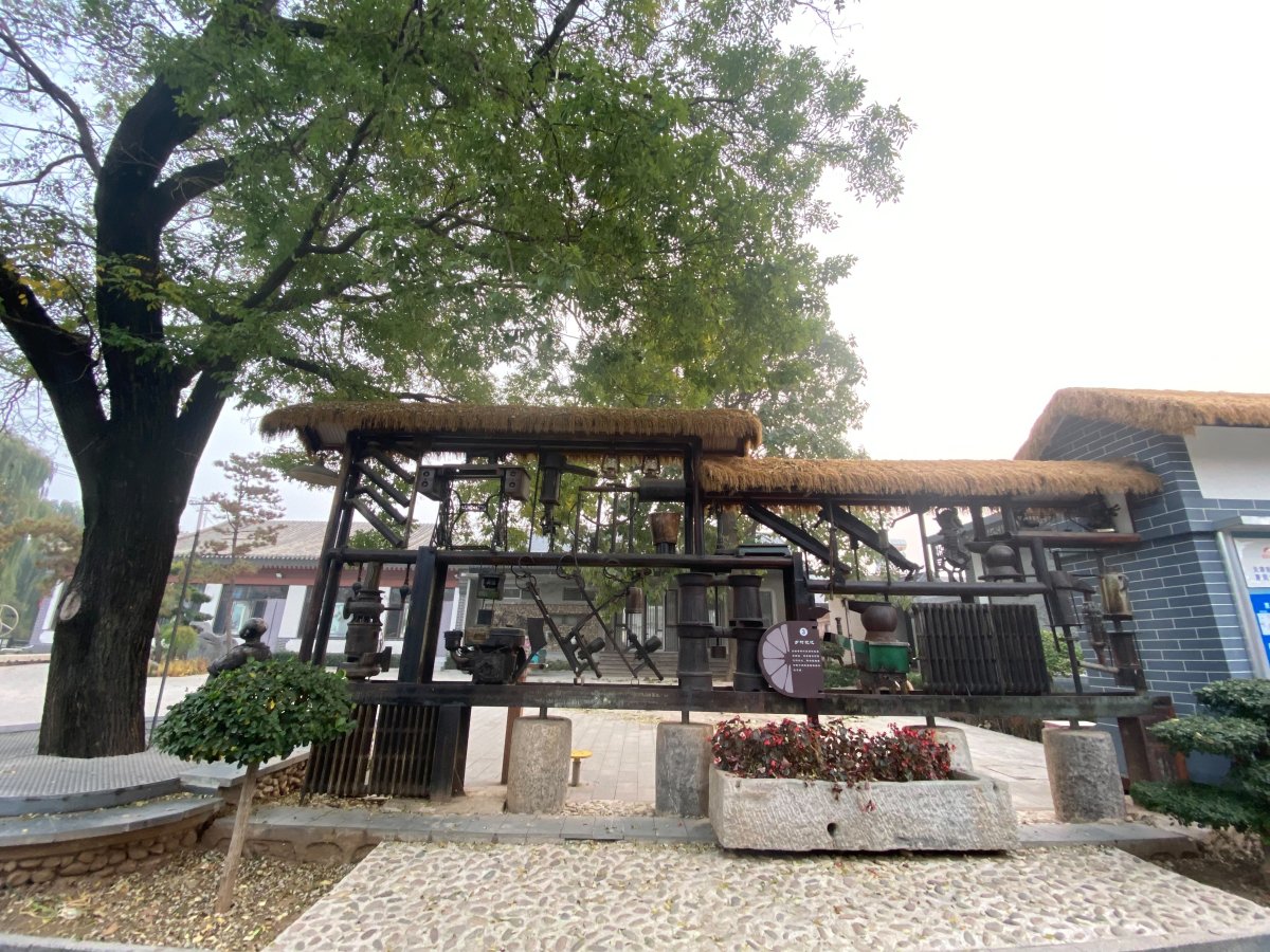 戶外村史展覽街景