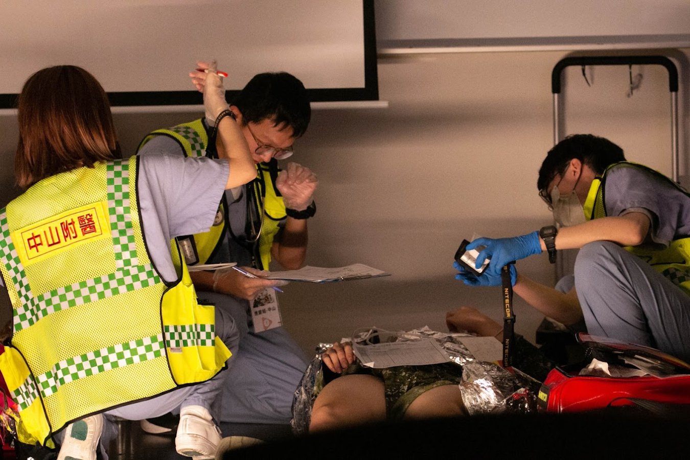 圖說6模擬災區救護 斷電一