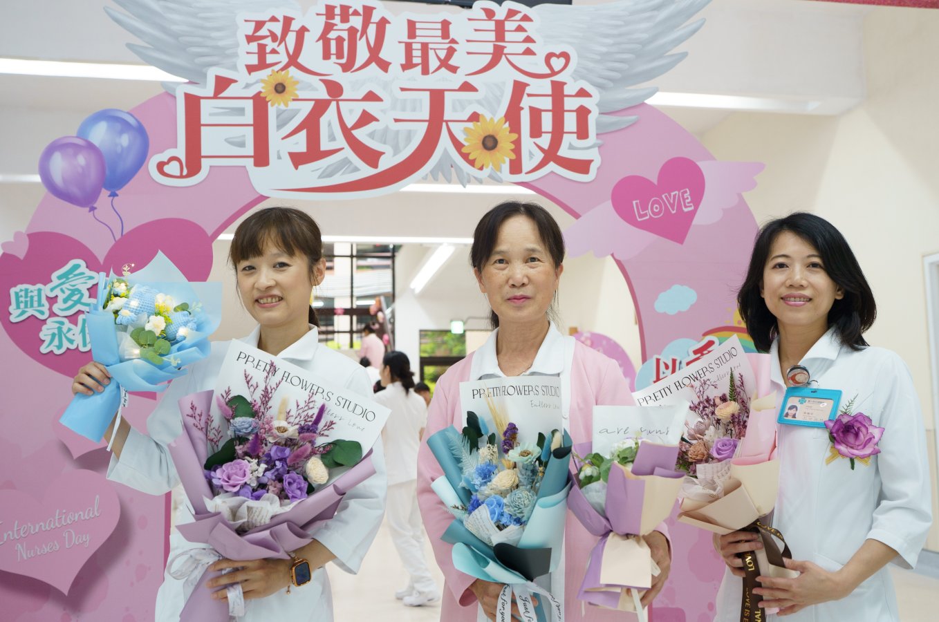 臺中榮總糖尿病護理團隊成員之一的劉秀珍護理師中守護糖尿病友28年獲南丁格爾績優