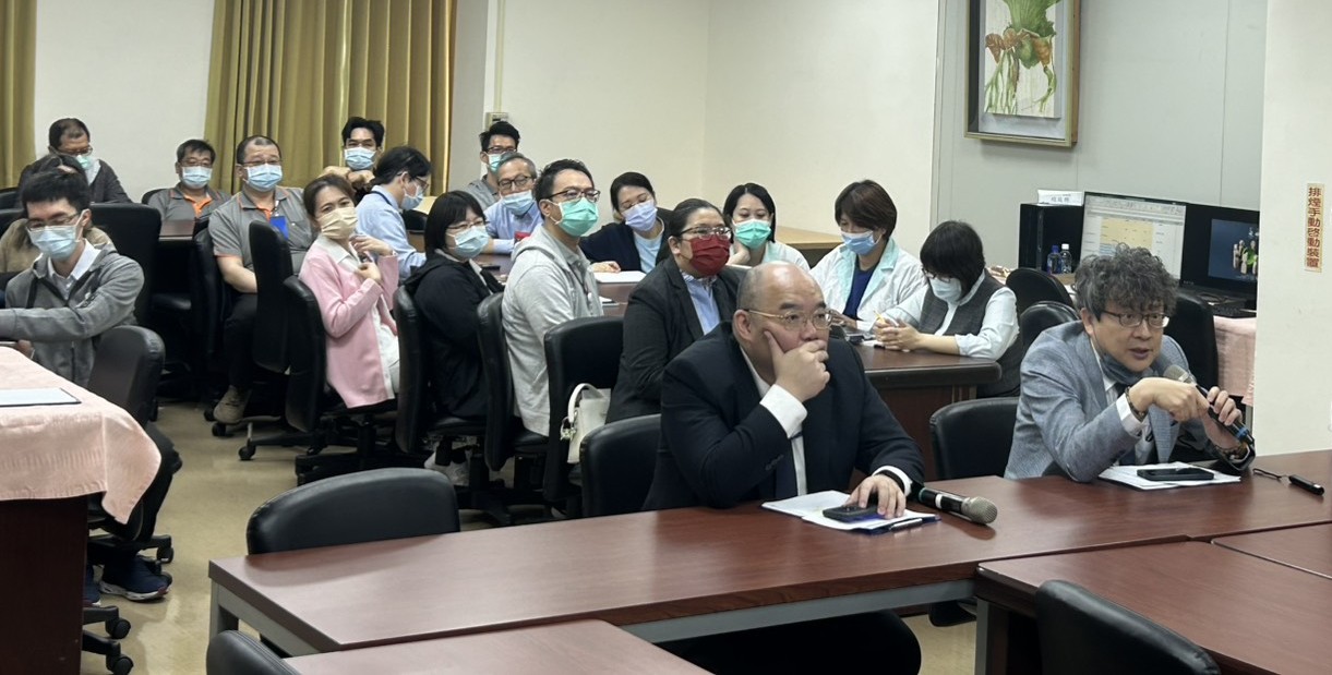1圖一右中山附醫醫療品質中心趙庭興副院長暨永續發展管理委員會主任委員左醫管 copy