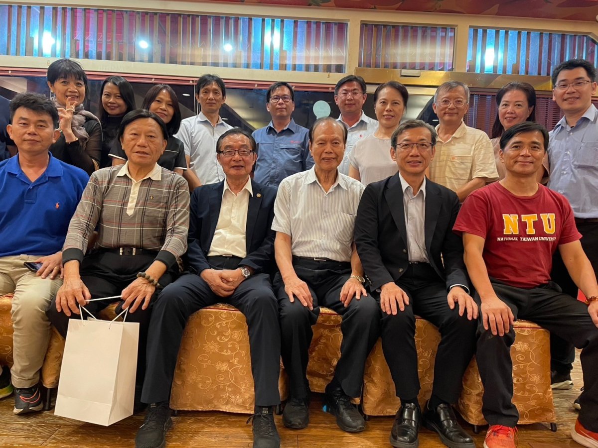 LINE ALBUM 20241008三義工商聯誼會職業參訪 李仁燿陶藝大師美術館參訪 241009 2