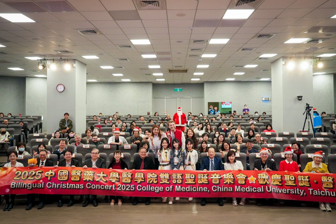 5555大合照 2000